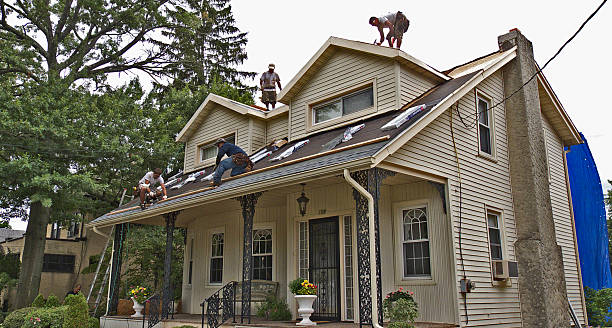 Best Emergency Roof Repair  in Clinton, IA